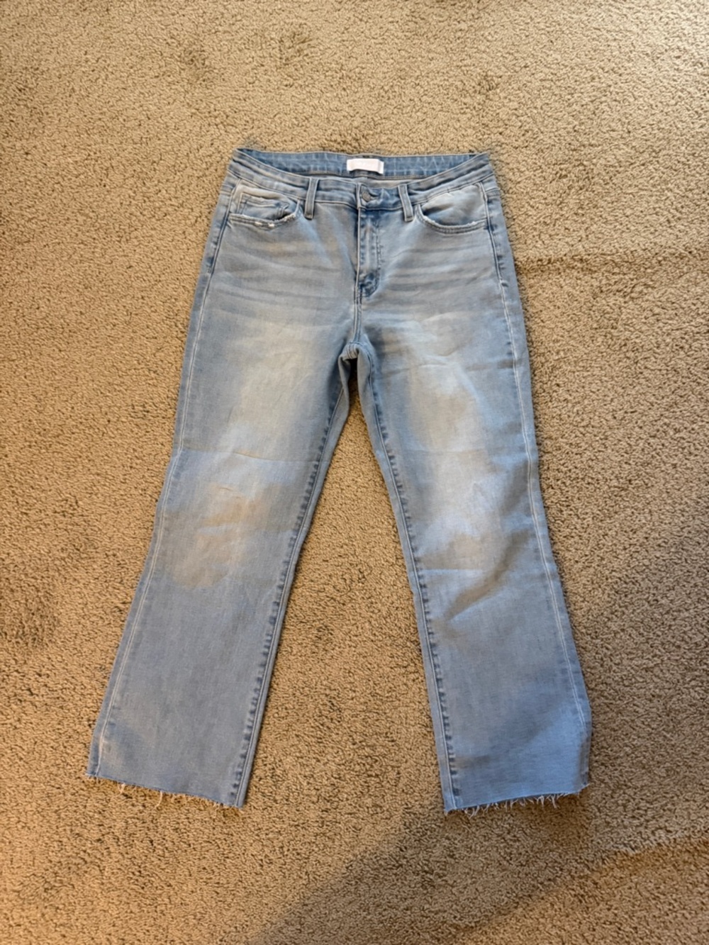 Light Wash Cropped Women's Jeans - Casual Ankle Denim